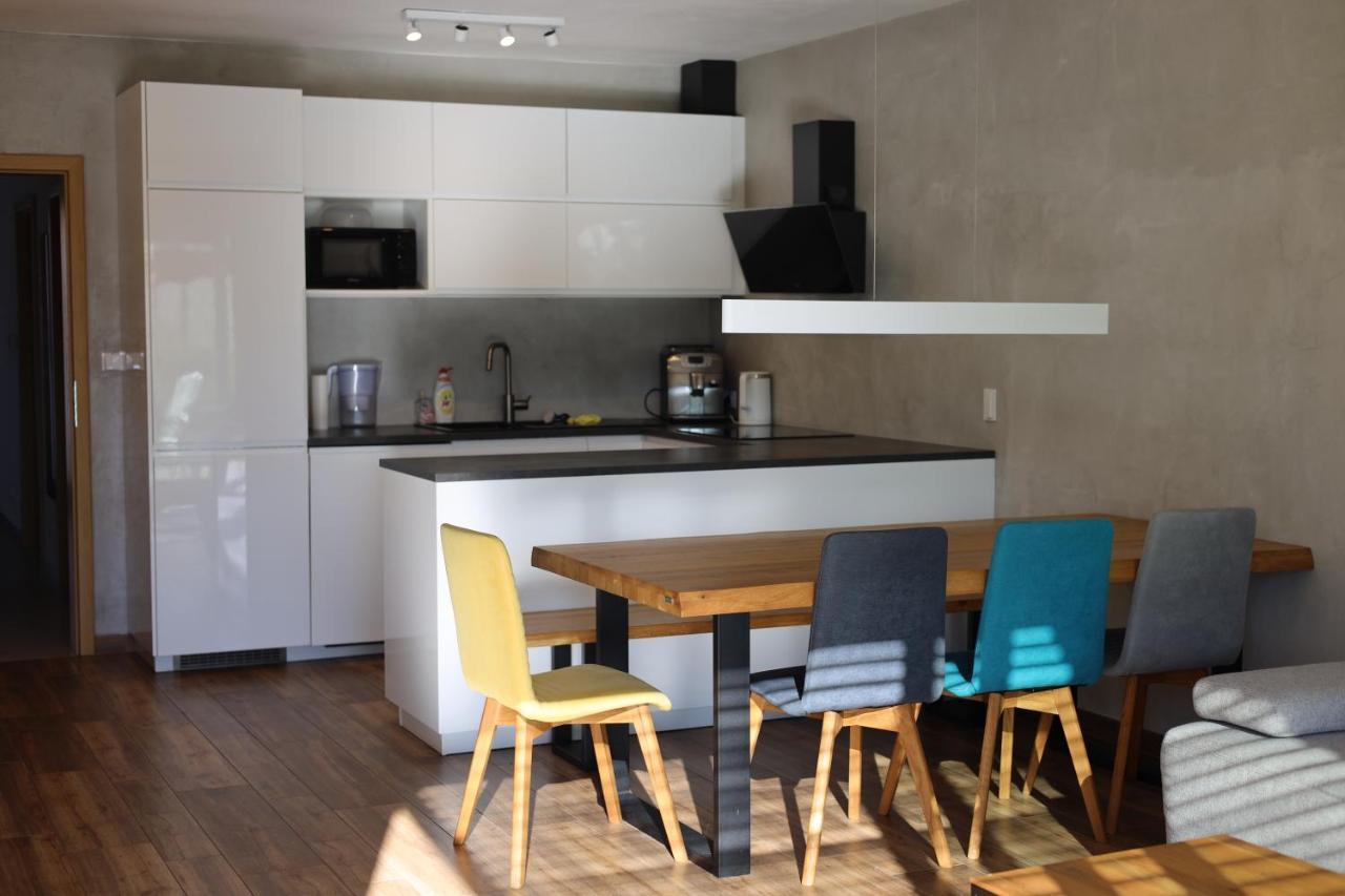 Veritas House Микулов Экстерьер фото